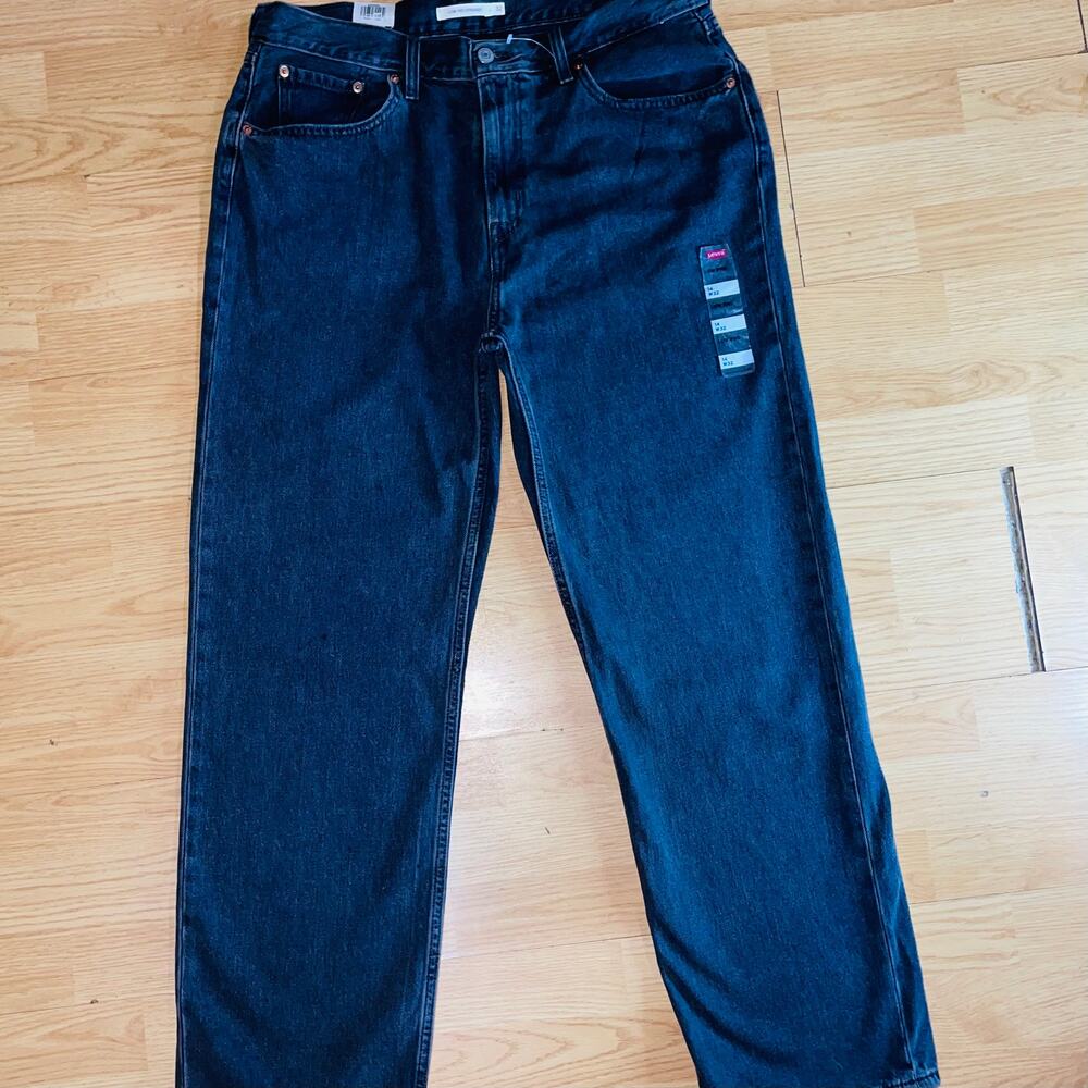 022 womens Levi’s Strauss size 14|32 W Black Denim Light Wash Straight Jeans